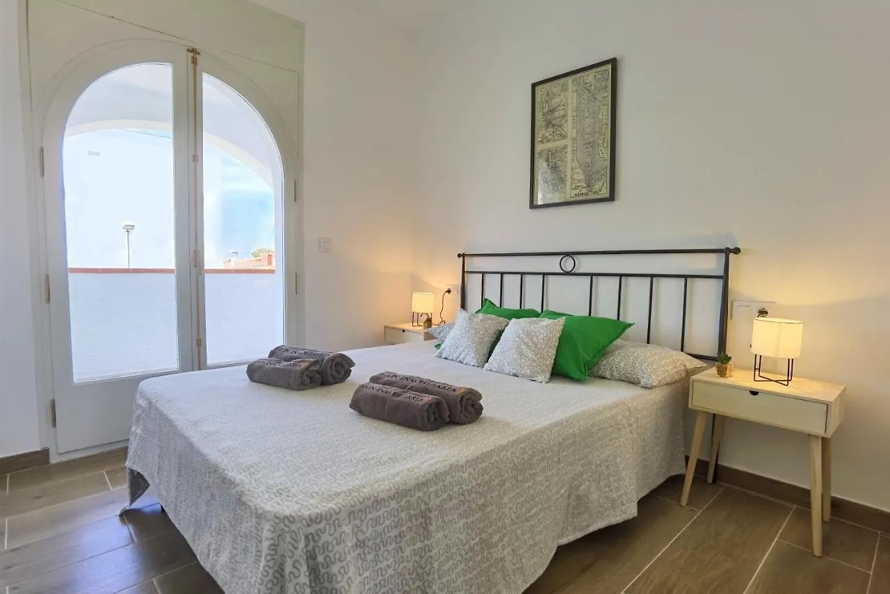 Leon Inmo Apartment Dana - 15770 Empuriabrava Spanje